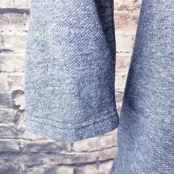 Tommy Bahama Crew Neck Fleece Sweater, Medium - Picture 4 of 6